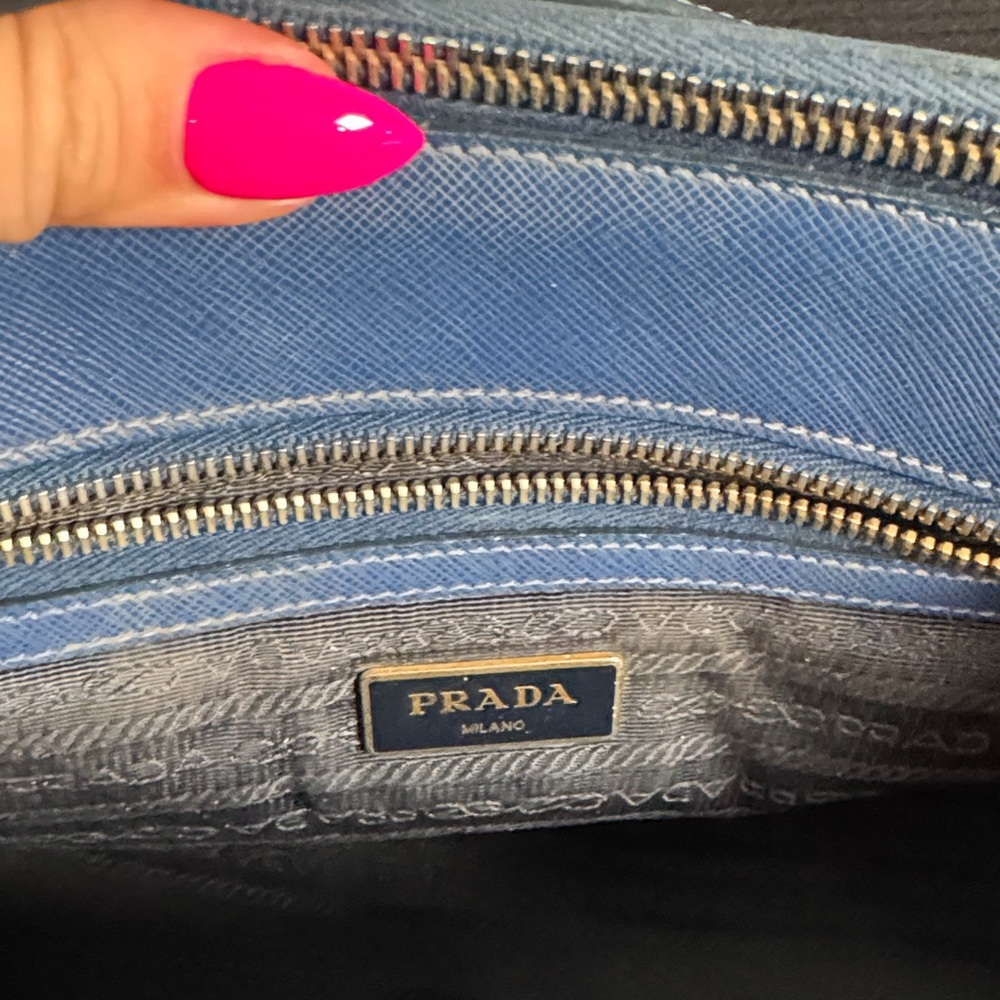 Prada Blue Saffiano Leather Women's Bag - Picture 10 of 16